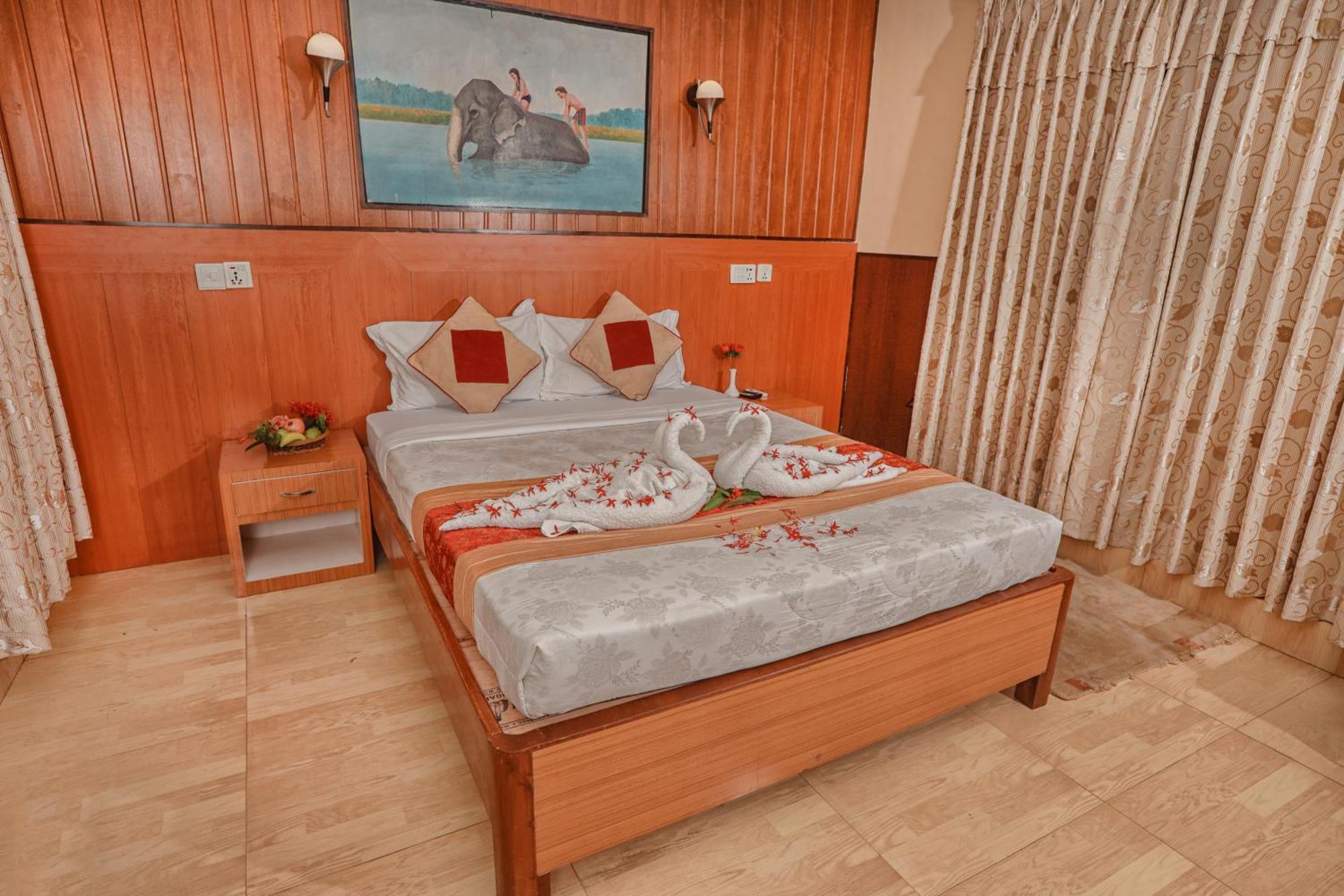 Hotel Wildlife Camp Sauraha Εξωτερικό φωτογραφία