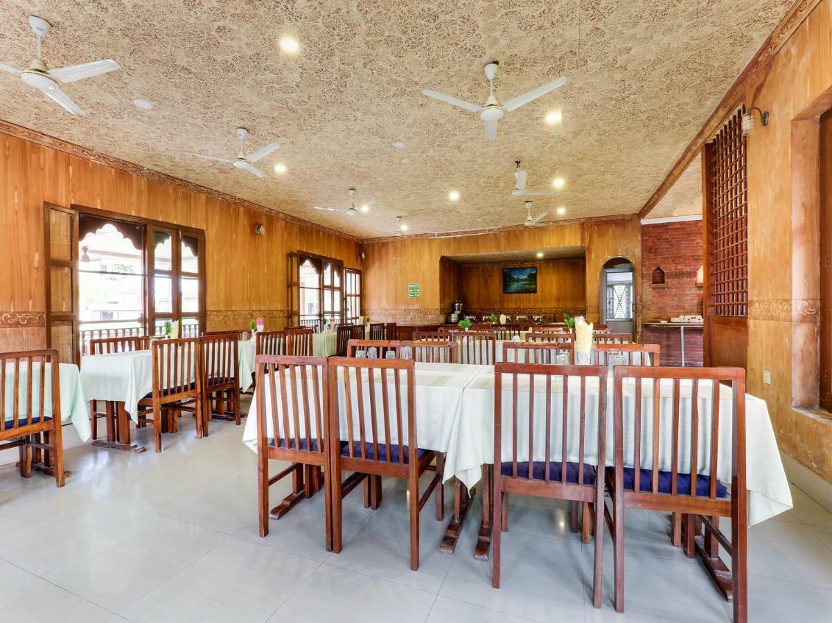 Hotel Wildlife Camp Sauraha Εξωτερικό φωτογραφία
