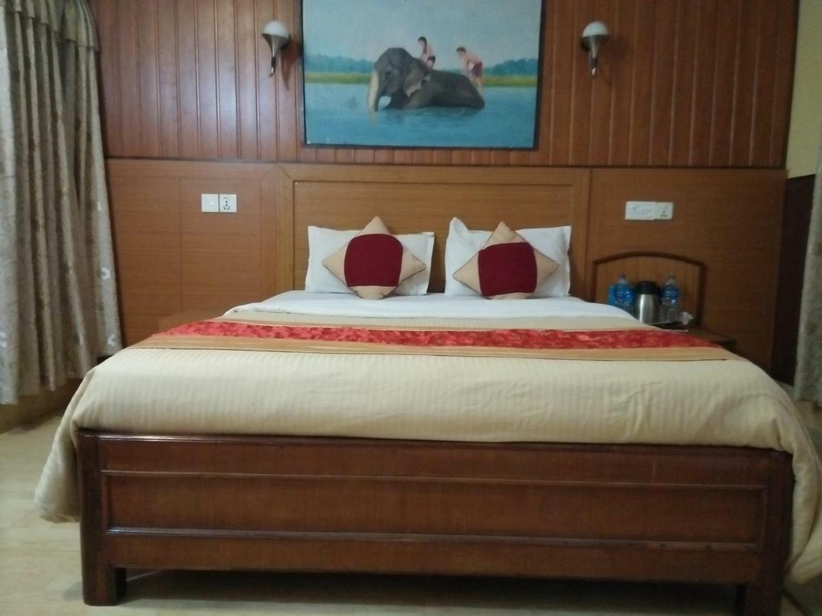 Hotel Wildlife Camp Sauraha Εξωτερικό φωτογραφία