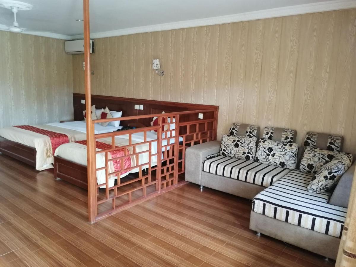 Hotel Wildlife Camp Sauraha Εξωτερικό φωτογραφία