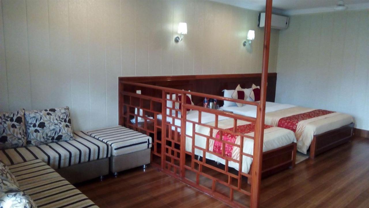 Hotel Wildlife Camp Sauraha Εξωτερικό φωτογραφία